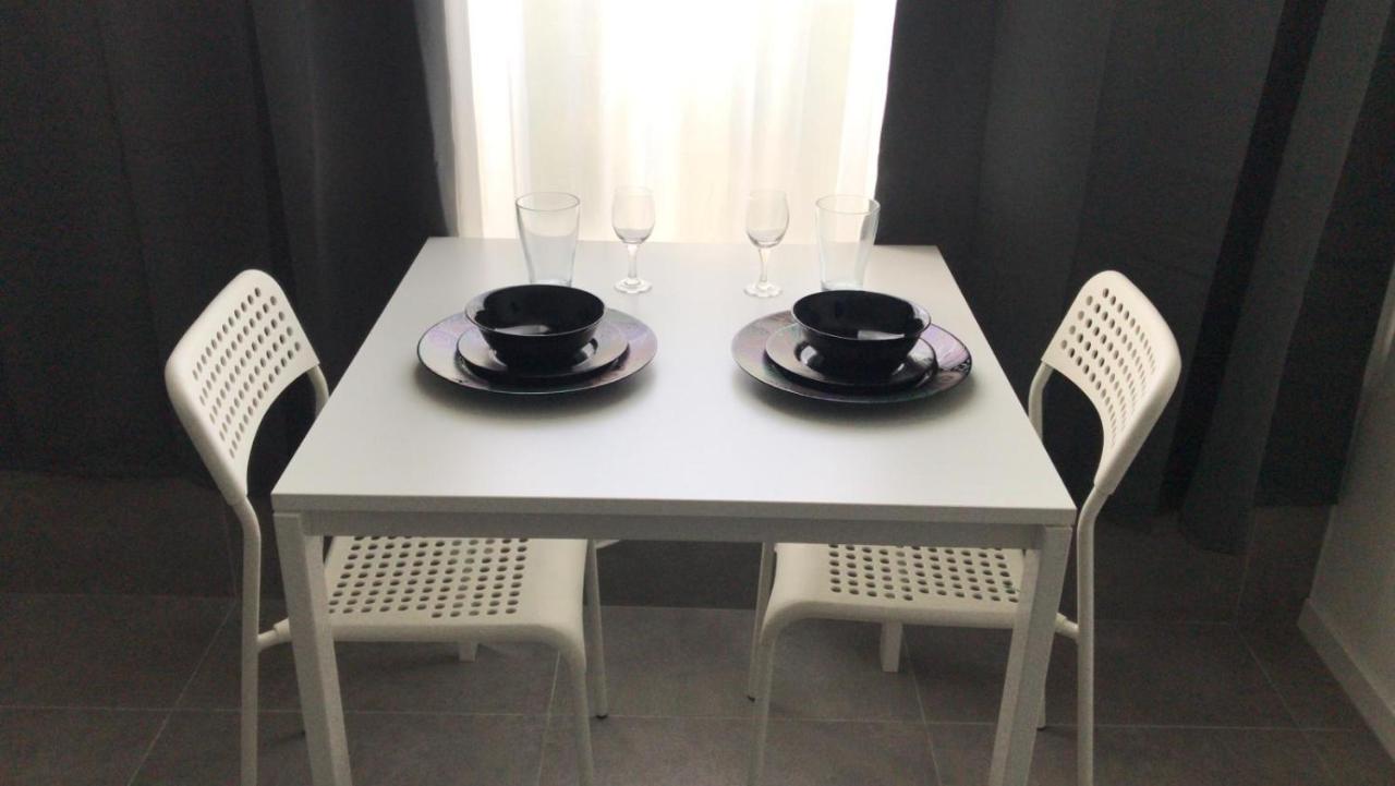 Isramax Low-Cost Apartment Near The Sea. Bat Yam Ngoại thất bức ảnh